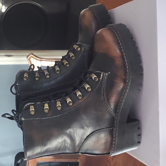 Madden girl boots size 7M - Picture 1 of 4